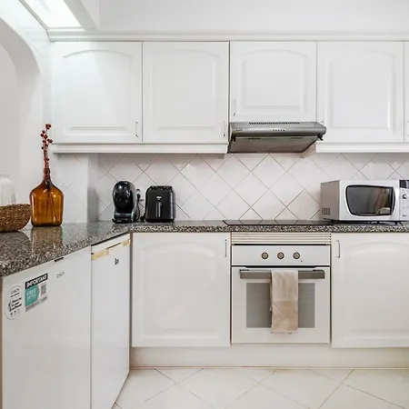 Apartamento Clube - 2br Pool, Kids Club & Family Fun Albufeira