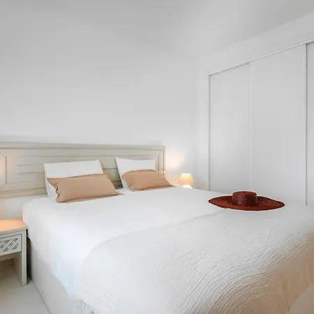 Appartement Clube - 2br Pool, Kids Club & Family Fun Albufeira