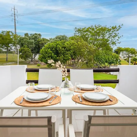 Clube - 2br Pool, Kids Club & Family Fun Apartamento